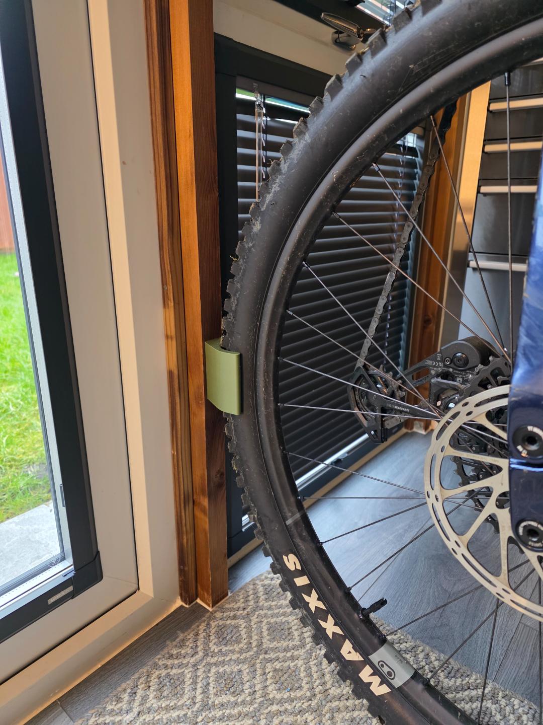 Vertical wall mount for mountain bike